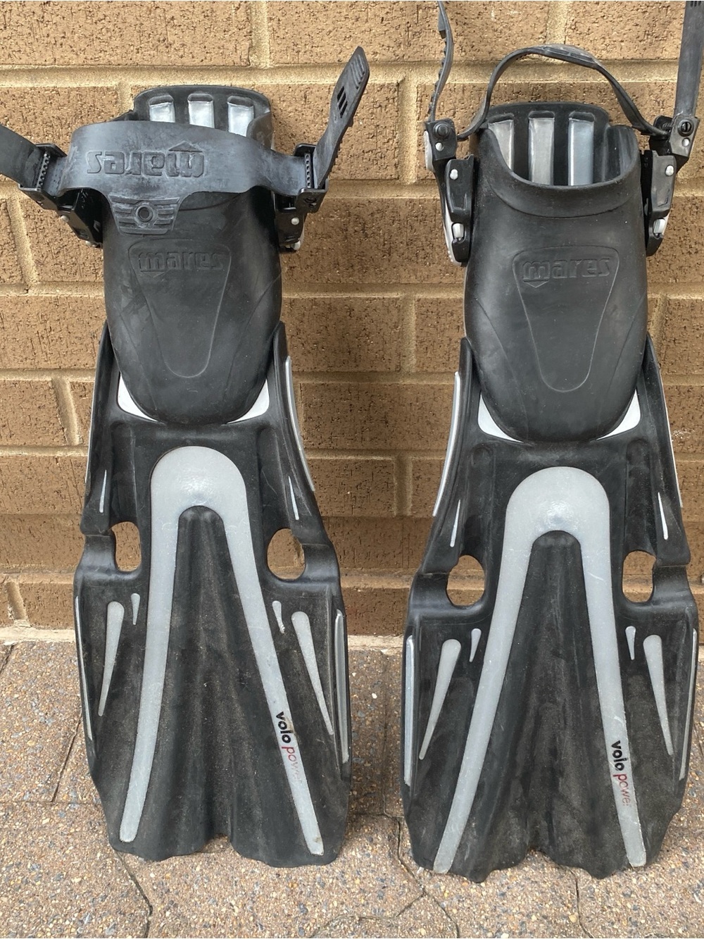 Mares Volo Power Men’s Swim Fins — Black/Gray